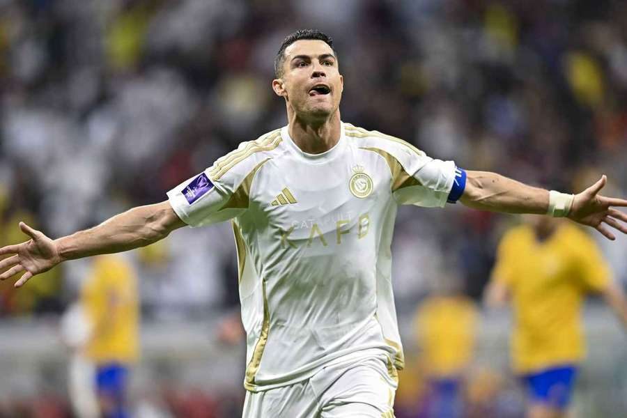 Tiểu sử Cristiano Ronaldo - Hành trình chinh phục đỉnh cao bóng đá thế giới Thời gian thi đấu tại Sporting Lisbon và bước đệm vươn xa ra châu Âu